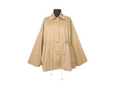 HOGAN駝色女士防風外套,3萬2800元。(HOGAN提供) HOGAN駝色女士防風外套,3萬2800元。(HOGAN提供)