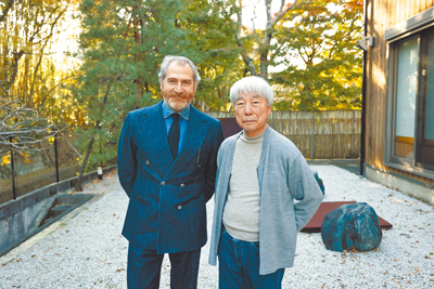 寶格麗產品創意總監Fabrizio Buonamassa Stigliani(左)與藝術家李禹煥合作推聯名表。(BVLGARI提供) 寶格麗產品創意總監Fabrizio Buonamassa Stigliani(左)與藝術家李禹煥合作推聯名表。(BVLGARI提供)