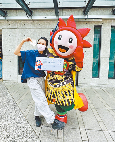 台南大遠百9月29日前遠百App會員獨享百貨服飾當日累計滿5000元送500元。(遠百提供) image