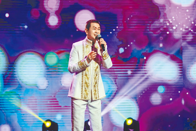 蔡小虎登上《唱歌給你聽》飆金曲。(中天綜合台提供) image