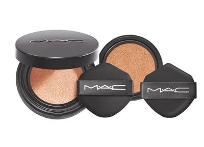 中壢SOGO MAC玫瑰隔離乳首度祭出買3送1,新品氣墊8折。(SOGO提供) 中壢SOGO MAC玫瑰隔離乳首度祭出買3送1,新品氣墊8折。(SOGO提供)