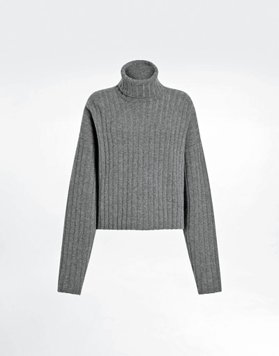 Dolce&Gabbana高領羊絨毛衣,10萬5000元。(Dolce&Gabbana提供) Dolce&Gabbana高領羊絨毛衣,10萬5000元。(Dolce&Gabbana提供)