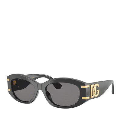 Dolce&Gabbana DG太陽眼鏡,1萬4000元。
(Dolce&Gabbana提供) Dolce&Gabbana DG太陽眼鏡,1萬4000元。
(Dolce&Gabbana提供)