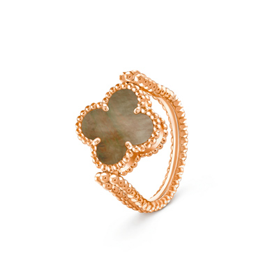 梵克雅寶Vintage Alhambra灰色珍珠母貝和玫瑰金鑲鑽雙面戒指。(Van Cleef & Arpels提供) 梵克雅寶Vintage Alhambra灰色珍珠母貝和玫瑰金鑲鑽雙面戒指。(Van Cleef & Arpels提供)