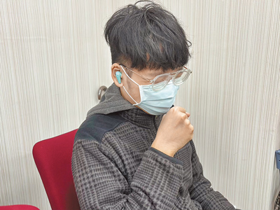 喉嚨卡卡咳不出？梅核氣可能作祟