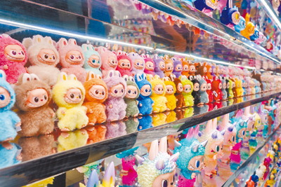 在盲盒熱潮與明星效應的加乘下,Labubu成為今年引發話題的現象級IP。(吳松翰攝) 在盲盒熱潮與明星效應的加乘下,Labubu成為今年引發話題的現象級IP。(吳松翰攝)