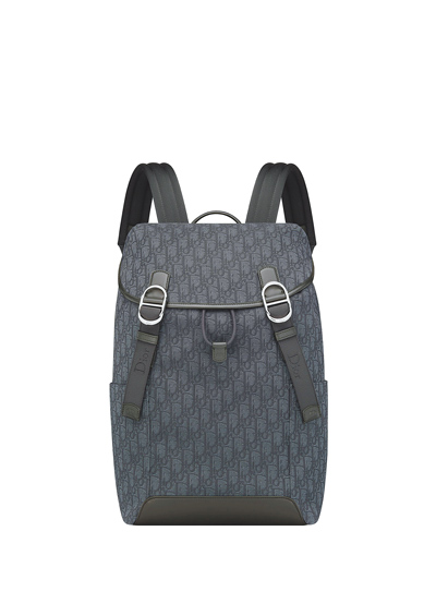 Dior Jett黑色Oblique刺繡緹花後背包,12萬4000元。(Dior提供) Dior Jett黑色Oblique刺繡緹花後背包,12萬4000元。(Dior提供)