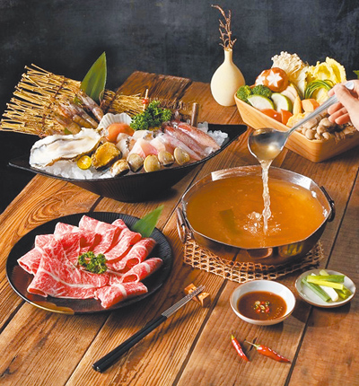 「荿蒔敘」提供豐富原型食物,享用火鍋不怕有負擔。(裕隆城提供) 「荿蒔敘」提供豐富原型食物,享用火鍋不怕有負擔。(裕隆城提供)