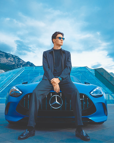 沙夫豪森IWC萬國表邀請Mercedes-AMG馬石油F1車隊賽車手喬治羅素擔任代言人。(IWC提供) 沙夫豪森IWC萬國表邀請Mercedes-AMG馬石油F1車隊賽車手喬治羅素擔任代言人。(IWC提供)