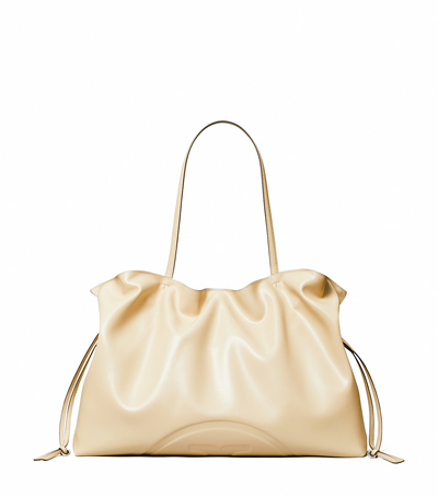 TORY BURCH Ella natuura束口托特包,1萬5500元。(TORY BURCH提供) TORY BURCH Ella natuura束口托特包,1萬5500元。(TORY BURCH提供)