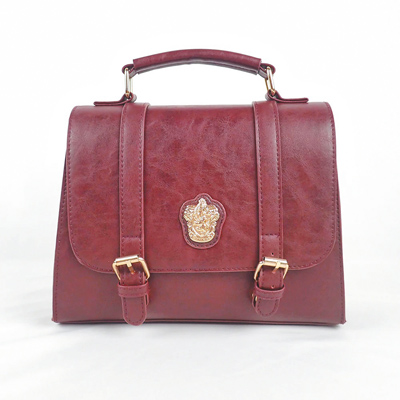 南港LaLaport推哈利波特X Flapper迷你劍橋包,2480元。(三井提供) 南港LaLaport推哈利波特X Flapper迷你劍橋包,2480元。(三井提供)