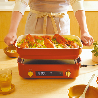 BRUNO加大數位經典多功能電烤盤電火鍋,售價6580元,82折,原價7931元。(Pinkoi提供) BRUNO加大數位經典多功能電烤盤電火鍋,售價6580元,82折,原價7931元。(Pinkoi提供)