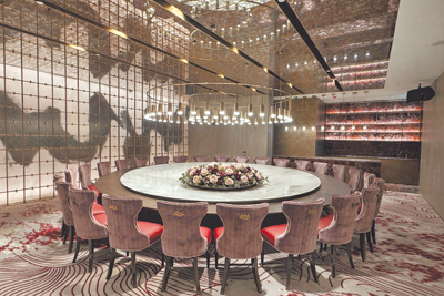 漢來美食看準市場變化和需求,於台北漢來大飯店2樓開出預約制頂級包廂餐廳「聚薈所」。(漢來美食提供) 漢來美食看準市場變化和需求,於台北漢來大飯店2樓開出預約制頂級包廂餐廳「聚薈所」。(漢來美食提供)