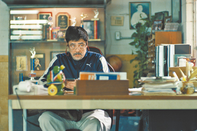 班尼西歐岱托羅以《一戰再戰》入圍最佳男配角獎,將和同片的西恩潘一起競爭。(華納兄弟提供) 班尼西歐岱托羅以《一戰再戰》入圍最佳男配角獎,將和同片的西恩潘一起競爭。(華納兄弟提供)