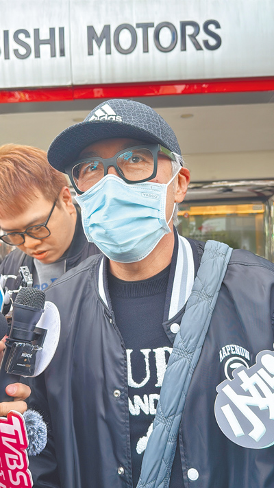 張宇8日前往好友袁惟仁靈堂探視。(陳曉涵攝) 張宇8日前往好友袁惟仁靈堂探視。(陳曉涵攝)