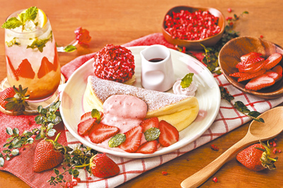 新光三越桃園站前店Woosa甜心草莓冰淇淋鬆餅+草莓樂園莫西多,推薦價450元。(新光三越提供) 新光三越桃園站前店Woosa甜心草莓冰淇淋鬆餅+草莓樂園莫西多,推薦價450元。(新光三越提供)