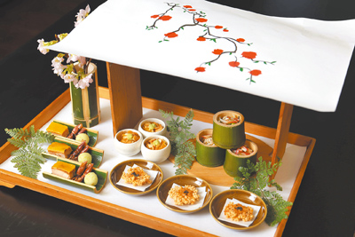 聯名盛宴以「經典重現」為主軸,將兩間餐廳備受推崇的佳餚悉數端上餐桌,圖為「燈燈庵」經典名菜「八寸」。(燈燈庵提供) 聯名盛宴以「經典重現」為主軸,將兩間餐廳備受推崇的佳餚悉數端上餐桌,圖為「燈燈庵」經典名菜「八寸」。(燈燈庵提供)