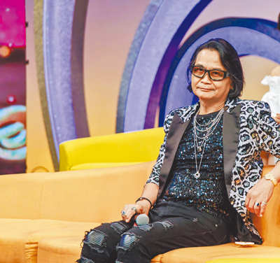 沈文程在《綜藝一級棒》擔任評審。(中視提供) 沈文程在《綜藝一級棒》擔任評審。(中視提供)