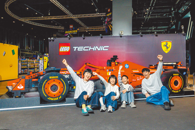 等比例樂高F1法拉利首度來台,邀請賽車迷打卡朝聖。(台灣樂高提供) 等比例樂高F1法拉利首度來台,邀請賽車迷打卡朝聖。(台灣樂高提供)
