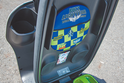 配件大禮包/「浩瀚宇宙號」超容量巧納袋。(陳大任攝) 配件大禮包/「浩瀚宇宙號」超容量巧納袋。(陳大任攝)