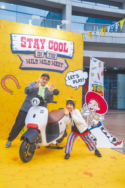 Gogoro EZZY 500玩具總動員系列的「歡樂牛仔號」受到許多女性車主喜愛。(Gogoro提供) Gogoro EZZY 500玩具總動員系列的「歡樂牛仔號」受到許多女性車主喜愛。(Gogoro提供)