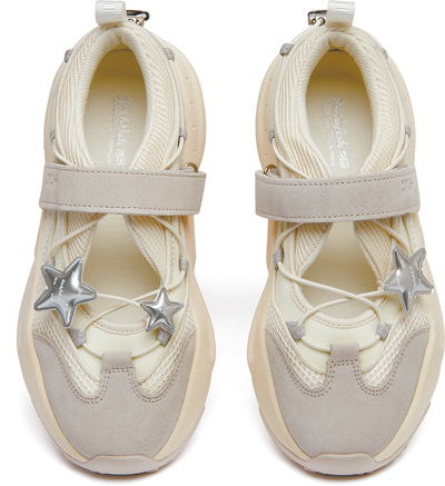 BRYN VELCRO SNEAKERS,3980元。(Rockfish Weatherwear提供) BRYN VELCRO SNEAKERS,3980元。(Rockfish Weatherwear提供)