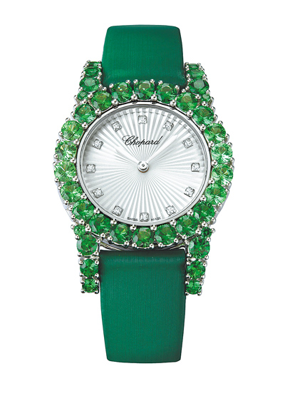 蕭邦L’Heure du Diamant系列沙弗萊石珠寶表,114萬5000元。(CHOPARD提供) 蕭邦L’Heure du Diamant系列沙弗萊石珠寶表,114萬5000元。(CHOPARD提供)