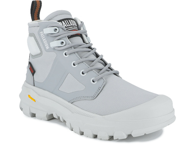 PALLADIUM PALLARIDER黃金大底拉鍊防水靴,4680元。(PALLADIUM提供) PALLADIUM PALLARIDER黃金大底拉鍊防水靴,4680元。(PALLADIUM提供)