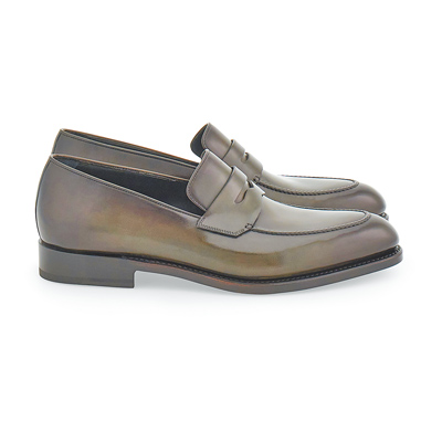 Ferragamo Tramezza系列,5萬3900元。(Ferragamo提供) Ferragamo Tramezza系列,5萬3900元。(Ferragamo提供)
