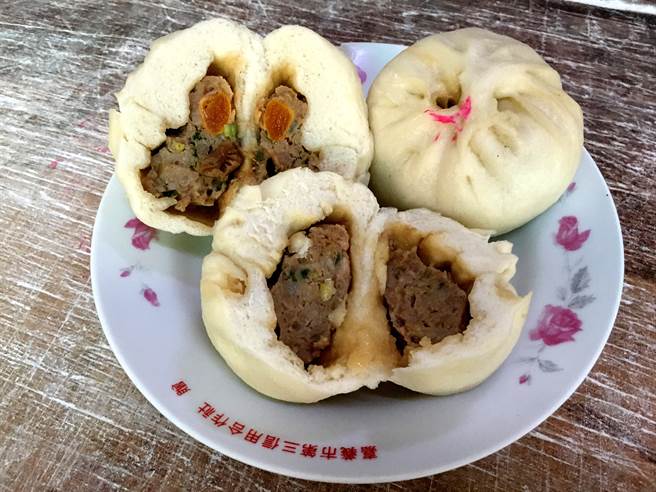 嘉義市北興肉包料好實在。(廖素慧攝) image