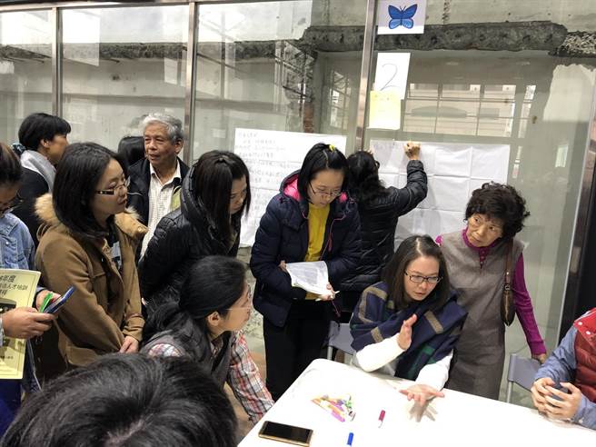 桃園市文化局為女性打造專屬的女子社造論壇「女力˙創明日」,邀請女性一起討論公共議題。(賴佑維翻攝) image