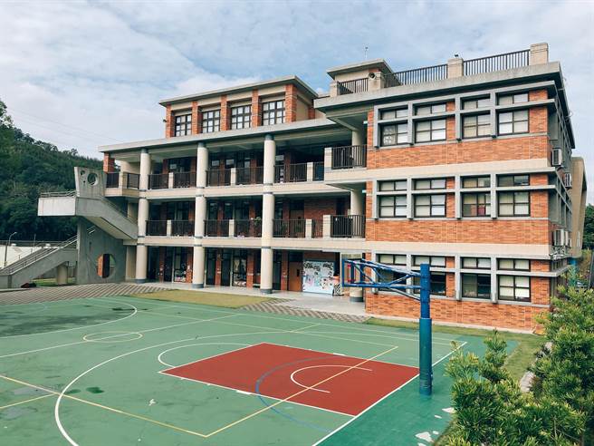 武榮國小校園小而美,採差異化教學掌握學生學習進展。(武榮國小提供) 武榮國小校園小而美,採差異化教學掌握學生學習進展。(武榮國小提供)