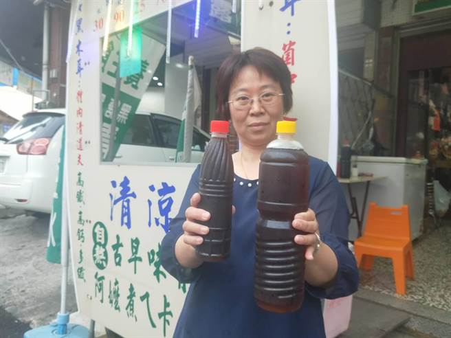 陳小姐堅持慢火熬煮6個小時。(陳淑娥攝) 陳小姐堅持慢火熬煮6個小時。(陳淑娥攝)