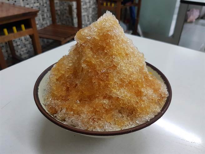 「好口味」堅持古早味,熬煮黑糖當糖水,可以吃到黑糖綿密口感。(葉書宏攝) 「好口味」堅持古早味,熬煮黑糖當糖水,可以吃到黑糖綿密口感。(葉書宏攝)