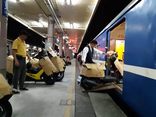 擁有近60年歷史的台鐵機車託運服務,3月1日起停辦6個月。(台鐵局提供) image