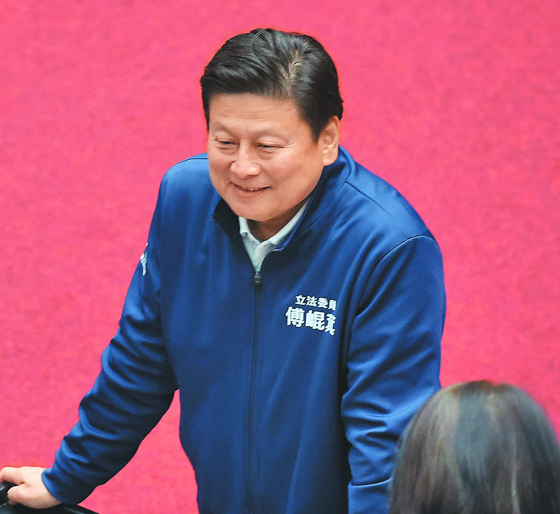 針對花蓮赴港參加旅遊博覽會的成員遭扣留,國民黨立法院黨團總召傅崐萁7日批外交部長林佳龍,表示陸委會當時要求保密,卻被林洩漏個資。(姚志平攝) image