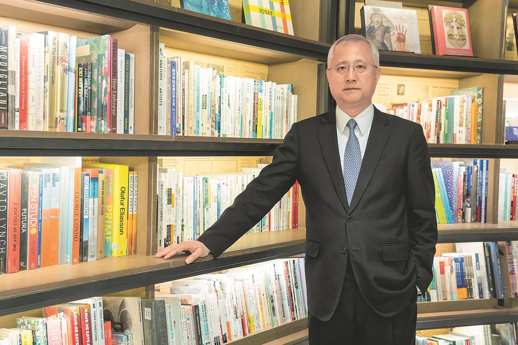 誠品副董事長李介修參與誠品從文化創意產業拓展至「生活產業」,以及海外布局展店的發展。(圖/東京台灣貿易中心) image