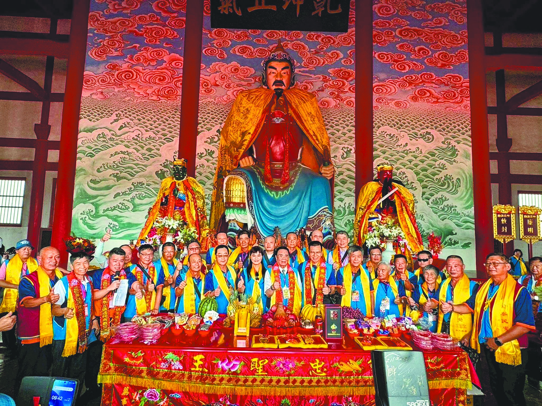 雲林縣台西鄉安西府今年適逢開基護台230周年,6月1日廟方組團赴大陸河南省商丘市張巡祠謁祖,進行為期7天的宗教交流。(台西安西府提供/張朝欣雲林傳真) image