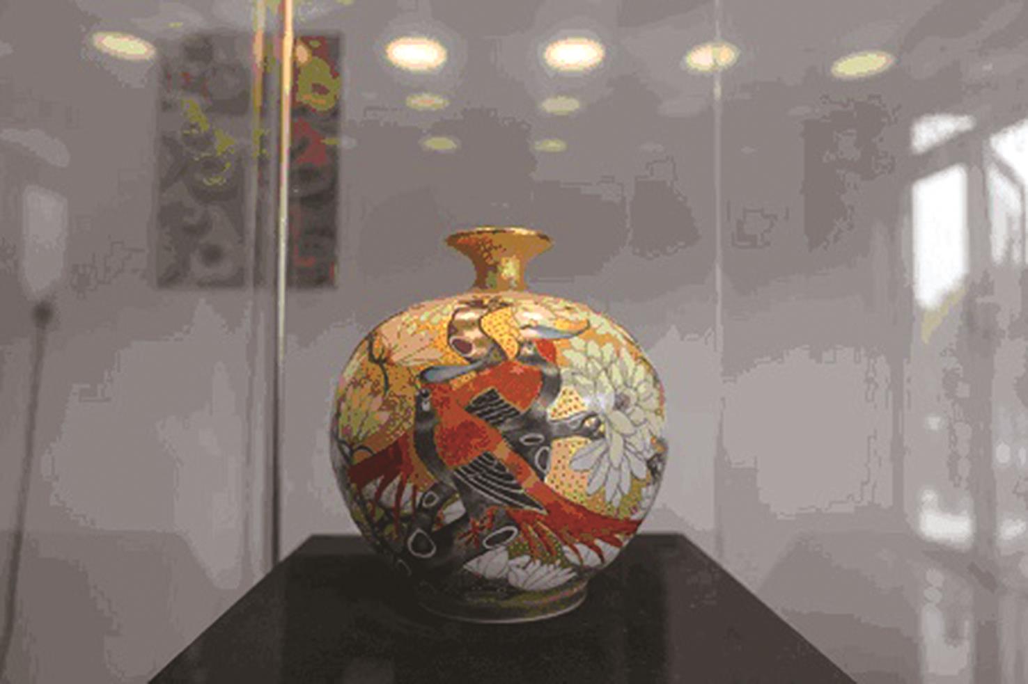 中國工藝集團為工藝美術行業唯一央企,期望兩岸工藝美術大師和作品在市場上進行經濟的相關轉化。(蕭建華攝) image