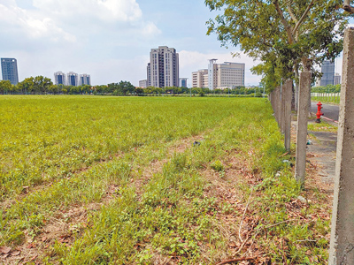 國家住都中心於高雄市橋頭區推動2案社會住宅統包工程,將提供約790戶社會住宅,預計2029年竣工,目前正於網路公告招標。(國家住都中心提供/任義宇高雄傳真) image