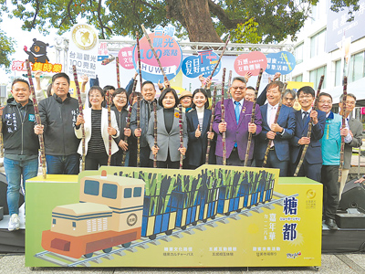 首屆「糖都嘉年華」將於28日登場,16日記者會「日本長野縣觀光機構」與「雲林縣觀光協會」簽署觀光交流MOU,希望透過跨國交流,把台灣獨特的糖業文化推向國際。(張朝欣攝) image