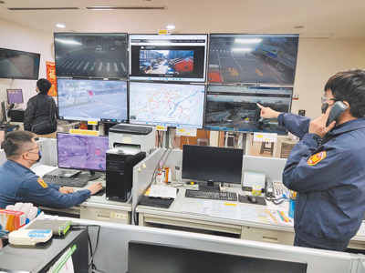 今年農曆春節連續假期長,桃園警方將嚴陣以待,避免塞車問題影響民眾遊興,也呼籲民眾出門前注意路況。(警方提供/賴佑維桃園傳真) image