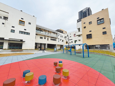 早療資源太熱門,桃園市府預計在八德北區青年活動中心桃寶館3樓設立婦幼衛生所,提供聯合評估功能,預計在婦幼節前啟用。(賴佑維攝) image