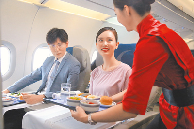 台中市觀旅局與澳門航空推出「登機證優惠方案」,憑澳門航空登機證即可享60家台中在地業者專屬優惠。(台中市觀旅局提供/馮惠宜台中傳真) image