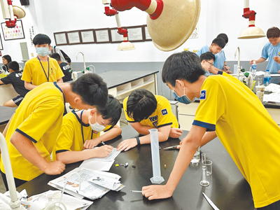 第5屆桃園市國中資優生智慧小鐵人競賽吸引68隊397位學生報名參加。(桃園市教育局提供/蔡依珍桃園傳真) image