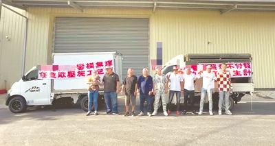 台南某公司承包太陽能光電工程,遭下包商涉嫌以鎖門、驅趕工人及聚集抗議等行為阻擋施工,甚至曾帶人到場舉白布條抗議。(讀者提供/洪靖宜高雄傳真) image
