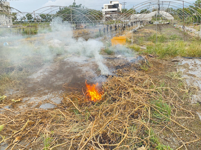 露天燃燒稻草造成空氣汙染。(宜蘭縣環保局提供/吳佩蓉宜蘭傳真) image