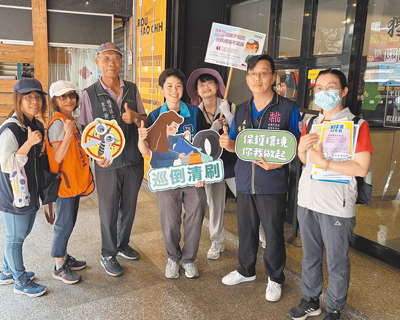 桃園市環保局與衛生局9日啟動「環境清潔日,動員志工共394隊,總計約2.2萬人次,清除積水容器約1900個、垃圾清運量約61公噸。(桃園市環保局提供/姜霏桃園傳真) image