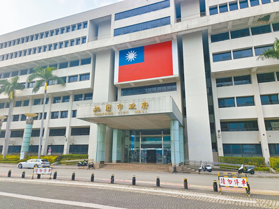 桃園市府歲出規模從2015年849億餘元至去年1490億餘元,成長規模達75.36%,但僅2022年賸餘,其餘皆為短絀,桃園市審計處認為,市府須長期仰賴中央計畫型補助款,應檢討改善。(賴佑維攝) image